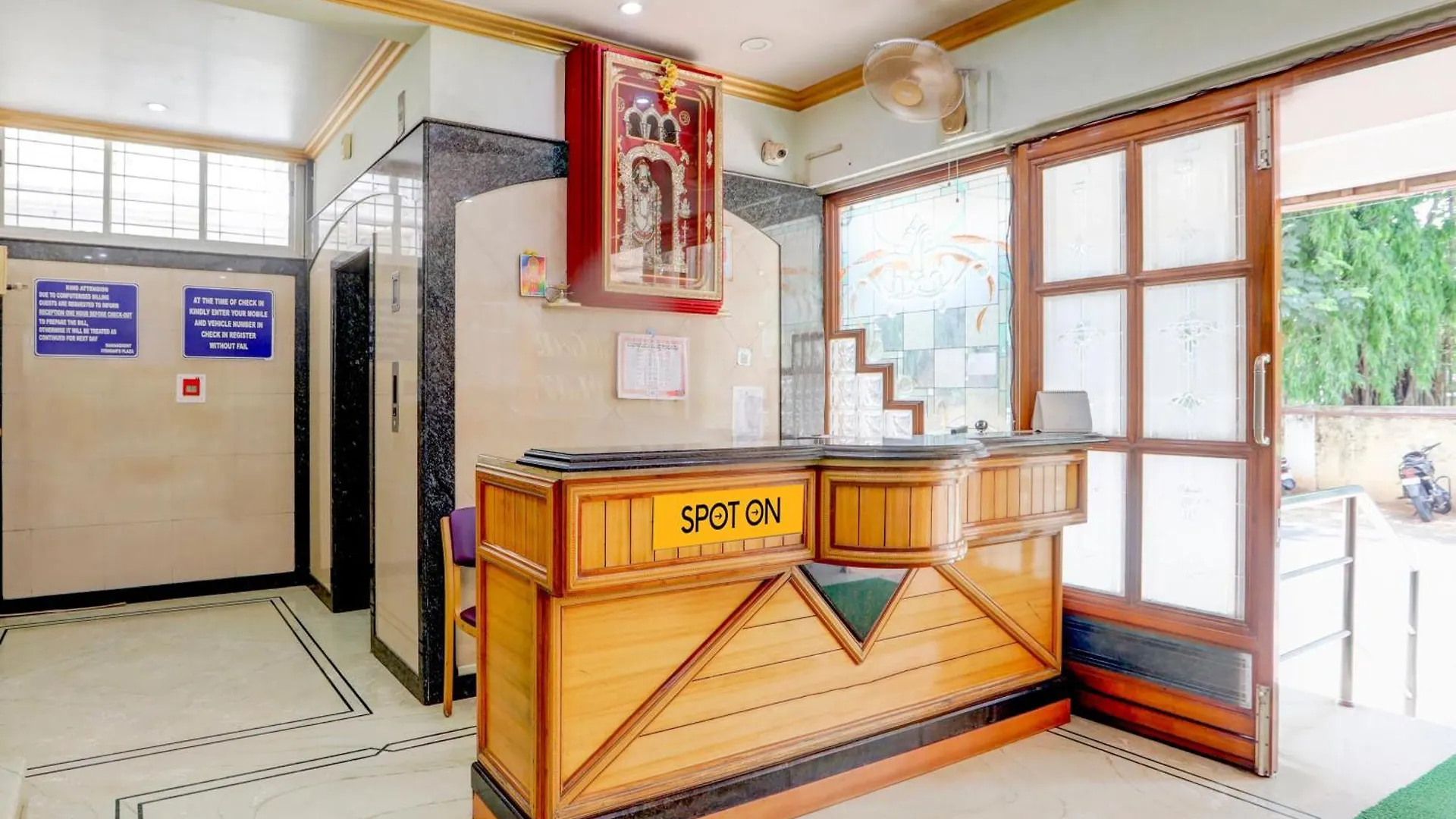 Spot On Iyengars Plaza Hotel Mysore